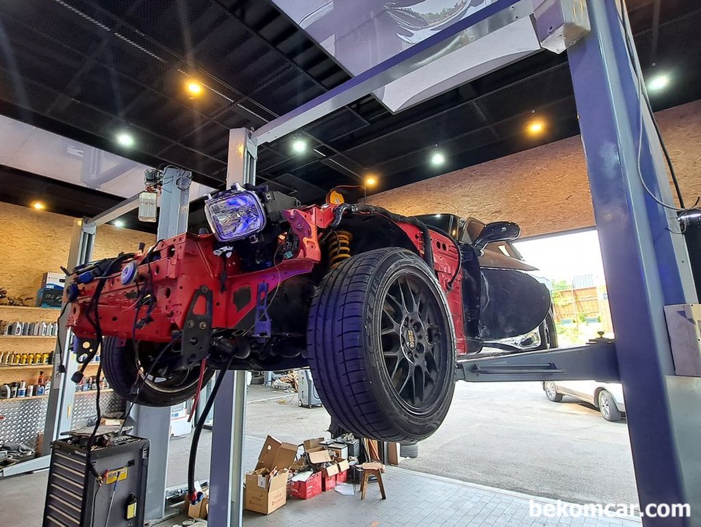 로터리 엔진이다. 일부 마즈다 차량에 사용되고 있다.|ベコムカー (bekomcar)