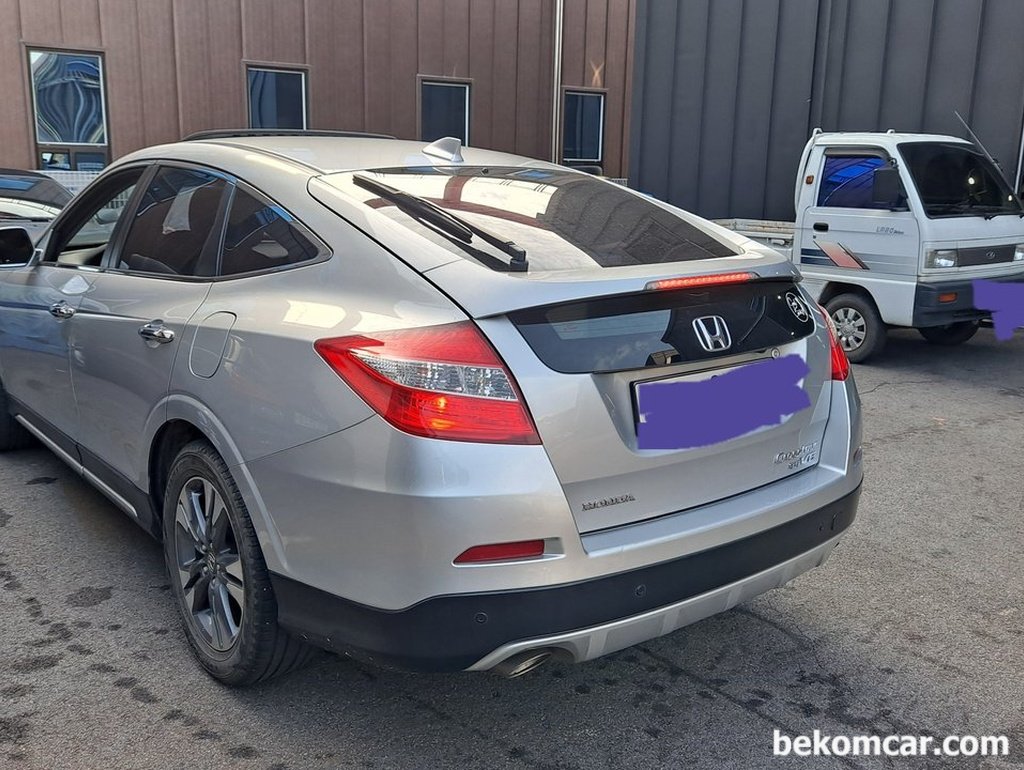 혼다 크로스투어 궁뎅이가 매력적이다|ベコムカー (bekomcar)