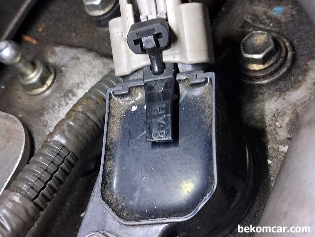 캠리 점화코일 코넥터 고정장치 부러질때 응급조치|ベコムカー (bekomcar)
