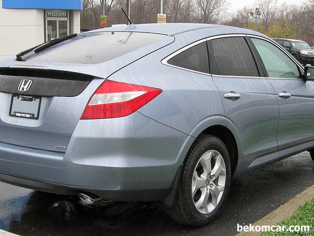 혼다 크로스투어 SUV COUPE|bekomcar.com