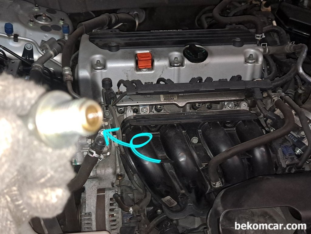 베콤카 건강검진, 어코드 8세대 4기통 PCV 벨브 청소|贝科姆汽车 (bekomcar)