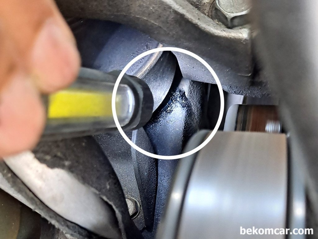중고차 점검, NF쏘나타 엔진마운트 교체시점 지나다|贝科姆汽车 (bekomcar)