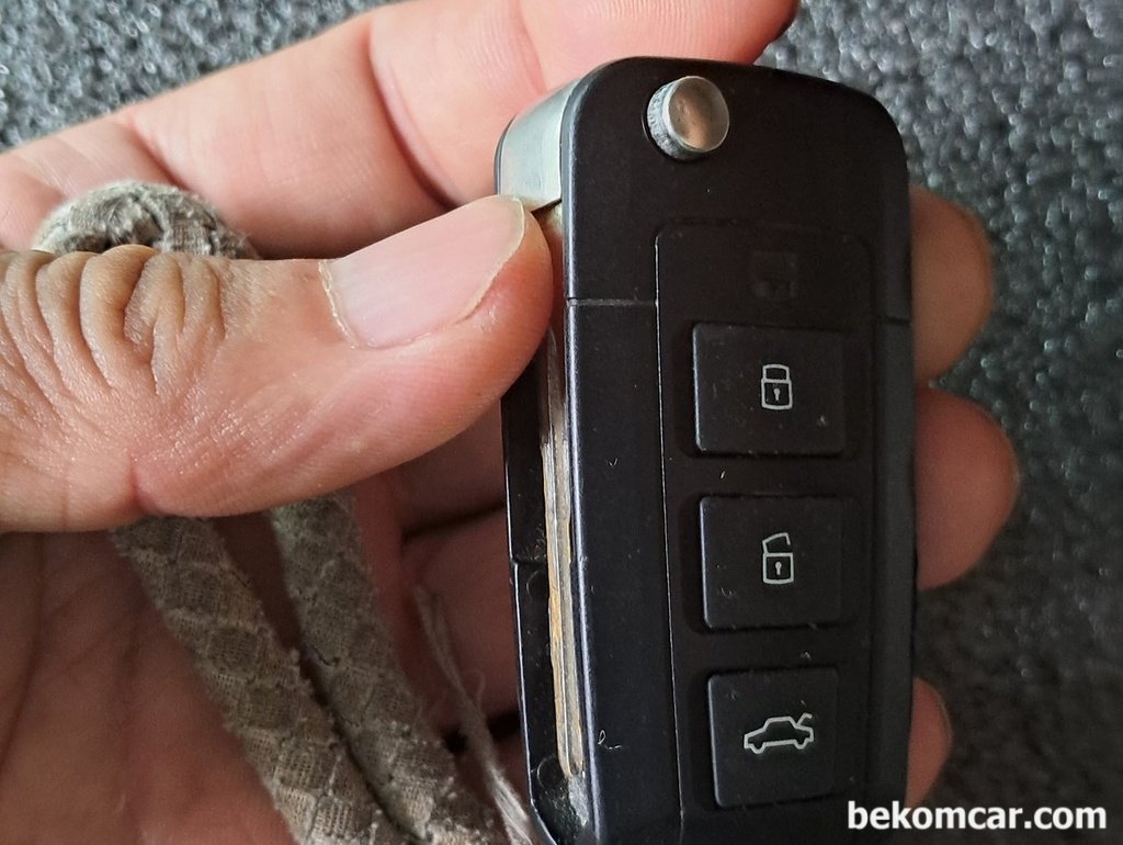 현대자동차 NF쏘나타 리모콘 접촉불량 해결방법 하나|bekomcar.com