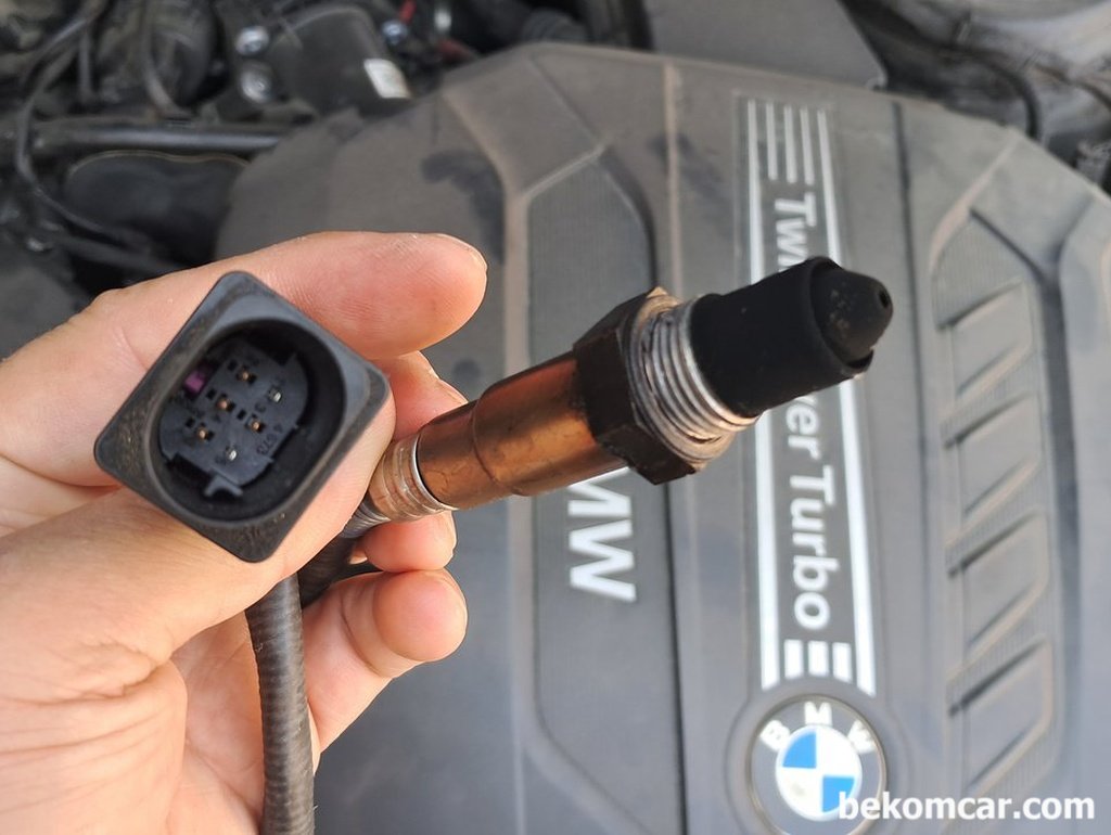 BMW 320D 촉매전단계의 공연비 계산에 사용되는 산소센서1번 교환|베콤카 (bekomcar.com)