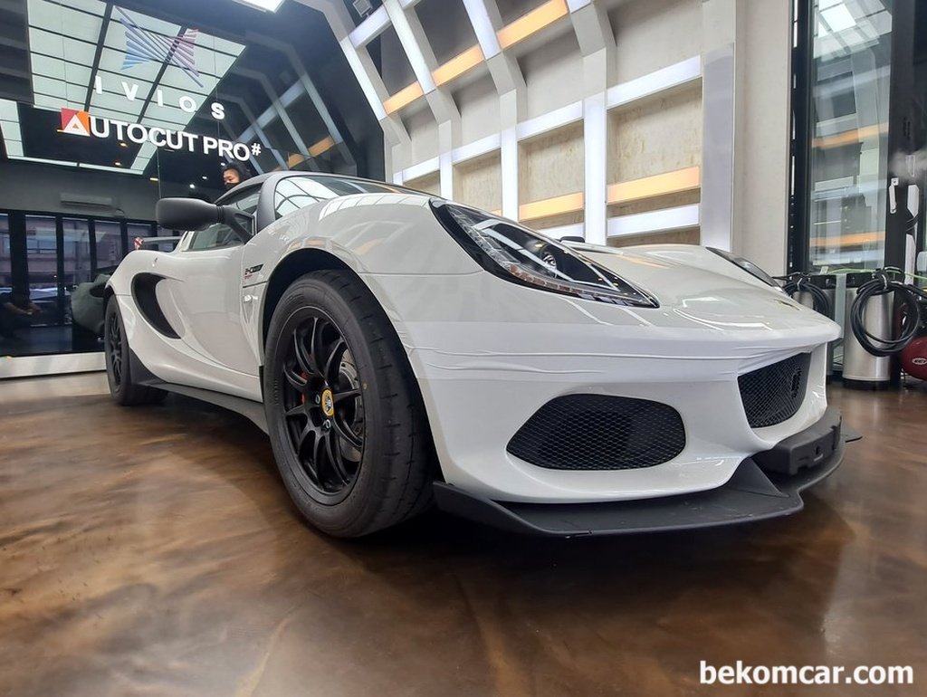 부짜모터스에서 만난 로터스 LOTUS 엘리스(Elise)|bekomcar.com