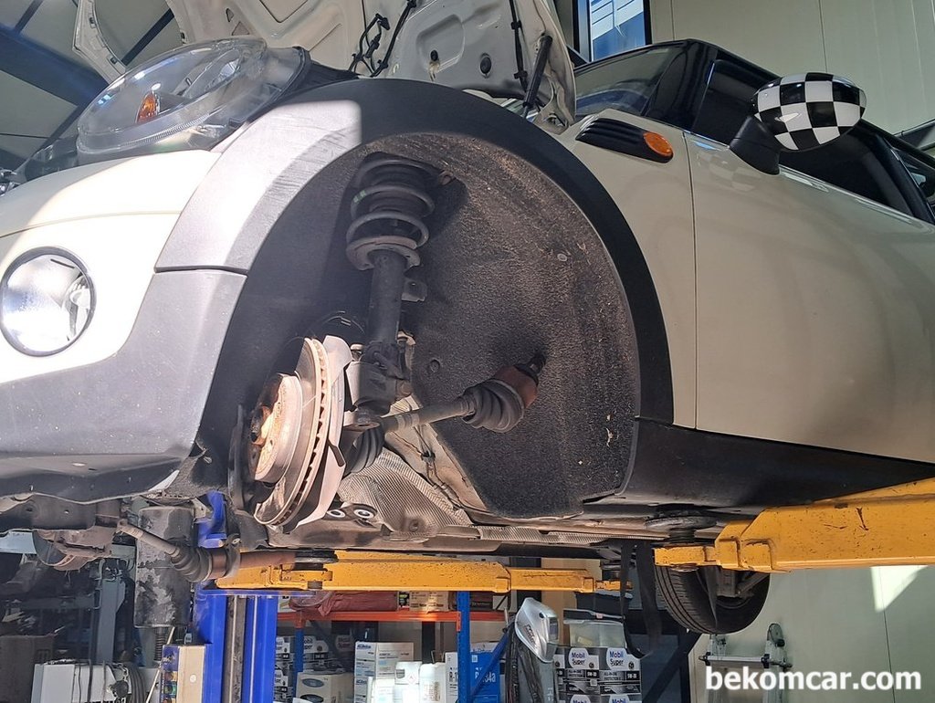 BMW 미니, 엔진오일 과다 소모로 엔진오버홀|베콤카 (bekomcar.com)
