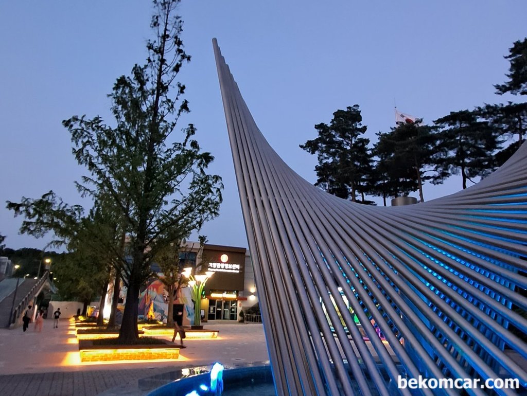 일산 문화광장의 어느 여름 밤 퇴근길 분수대와의 대화|베콤카 (bekomcar.com)