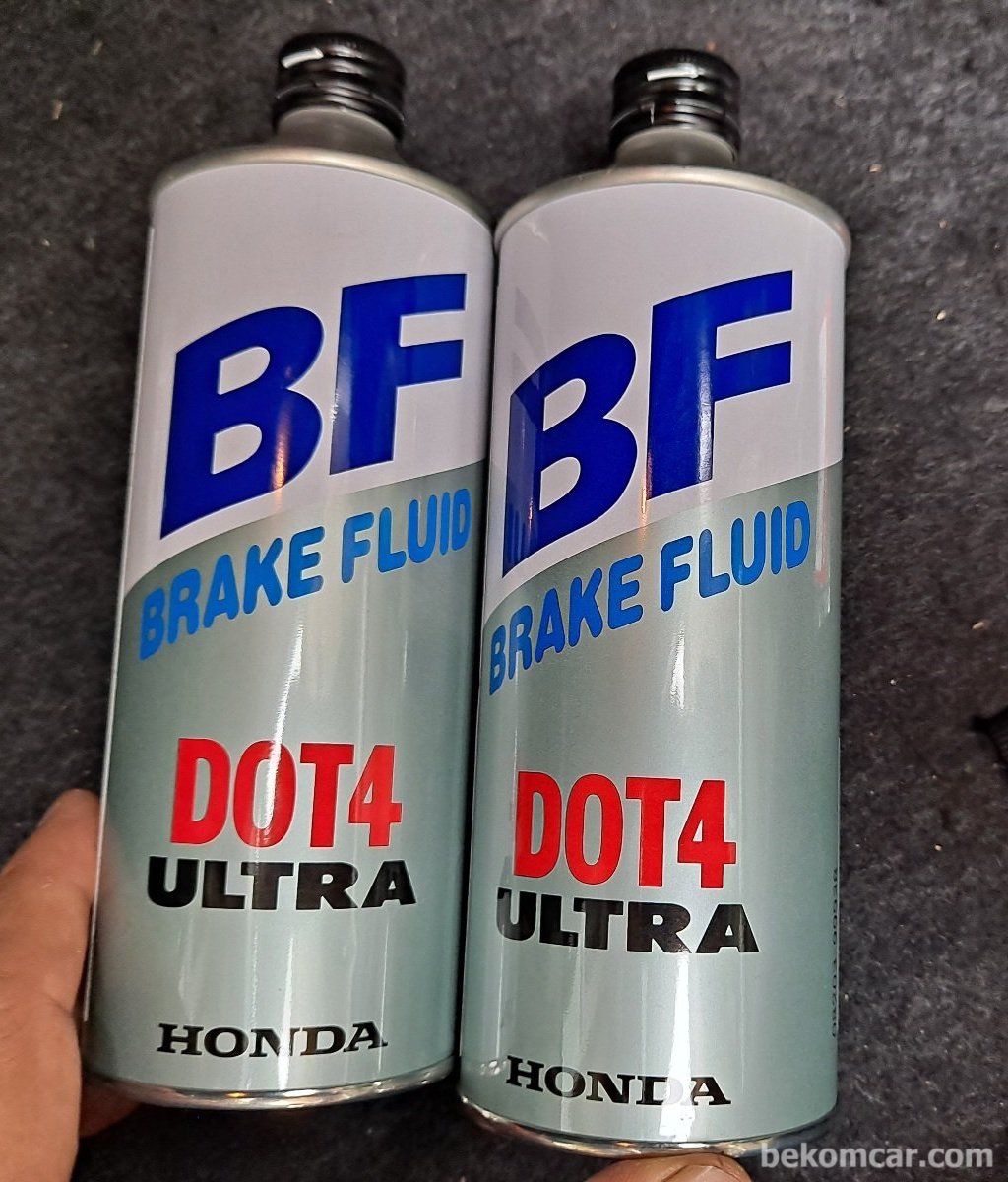 혼다 순정 브레이크오일 DOT4. 500ml|베콤카 (bekomcar.com)