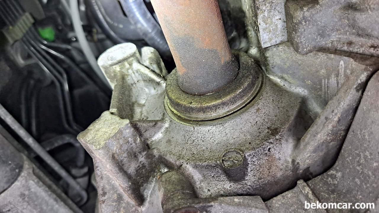 What should I repair at my 100,000 km maintenance time?, None|bekomcar.com