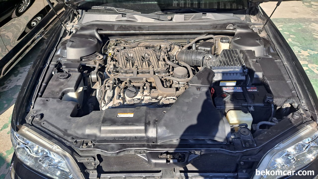 현대 에쿠스 2006년 3.8L 6기통 G6DA엔진, 39000km주행거리., 현대 에쿠스 2006년 3.8L 6기통 G6DA엔진.엔진커버 탈거후 정검하기전. 엔진룸에서 점화코일.점화플러그등 작업시에는 커버만 벗겨도 된다.|贝科姆汽车 (bekomcar)