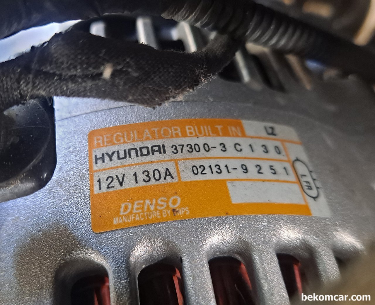 현대 에쿠스 2006년 중고차 구입, 제너레이터 순정교체, 현대 에쿠스 람다엔진 3.8L 알터네이터 교체한 사진. 2006년 에쿠스인데, 중고차 점검시 알터네이터는 꼭 확인한다.|贝科姆汽车 (bekomcar)