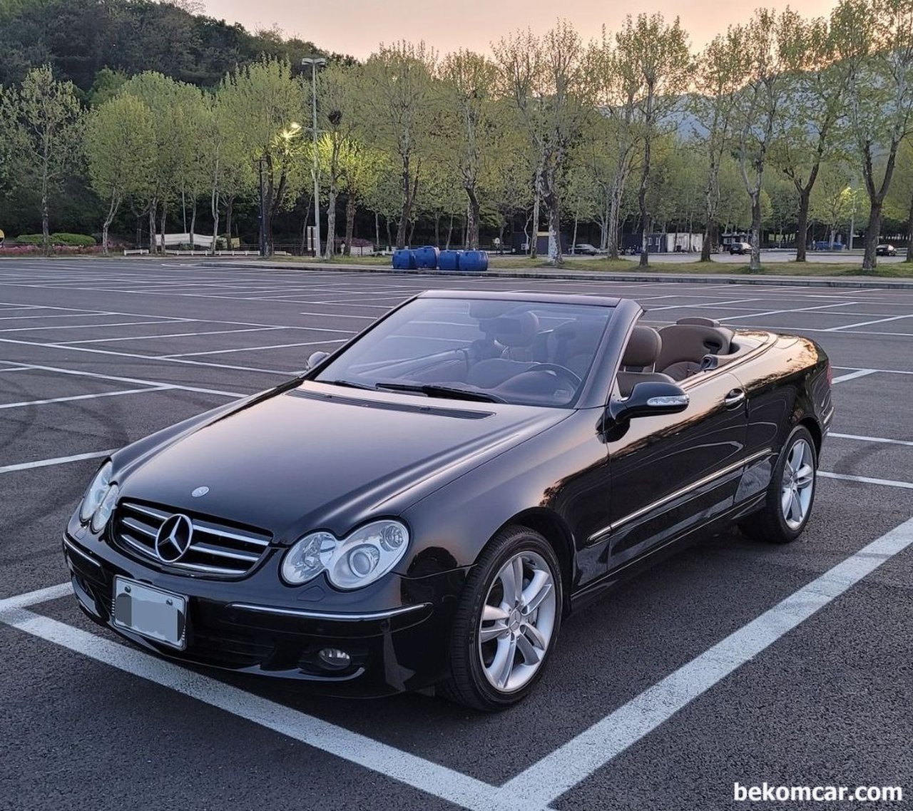 메르세데스 벤츠 CLK350 컨버터블 차량, 메르세데스 벤츠 CLK350 컨버터블 차량. Photo credit: 클래식카코리아, https://cafe.naver.com/classiccarkorea|ベコムカー (bekomcar)