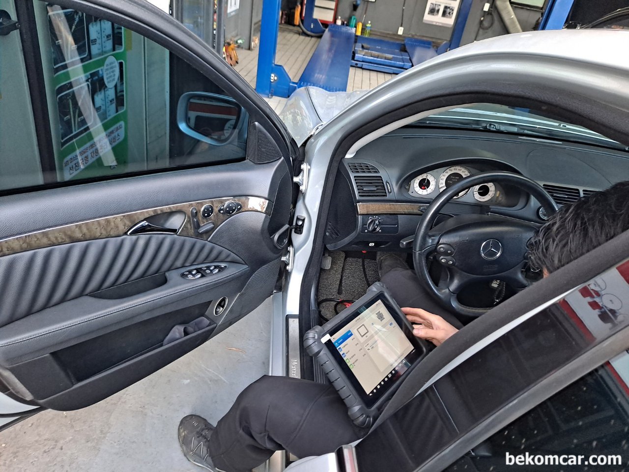 W211 E200K P0171 희박 System Lean 고장코드가 떠서 진공호스 교환등 했는데도여전히 고장코드가 떠서 스트레스 입니다., 메르세데스 벤츠 차량 스캔중. 고장코드별 원인분석후 정비작업이 필요하다.|بيكومكار  (bekomcar)