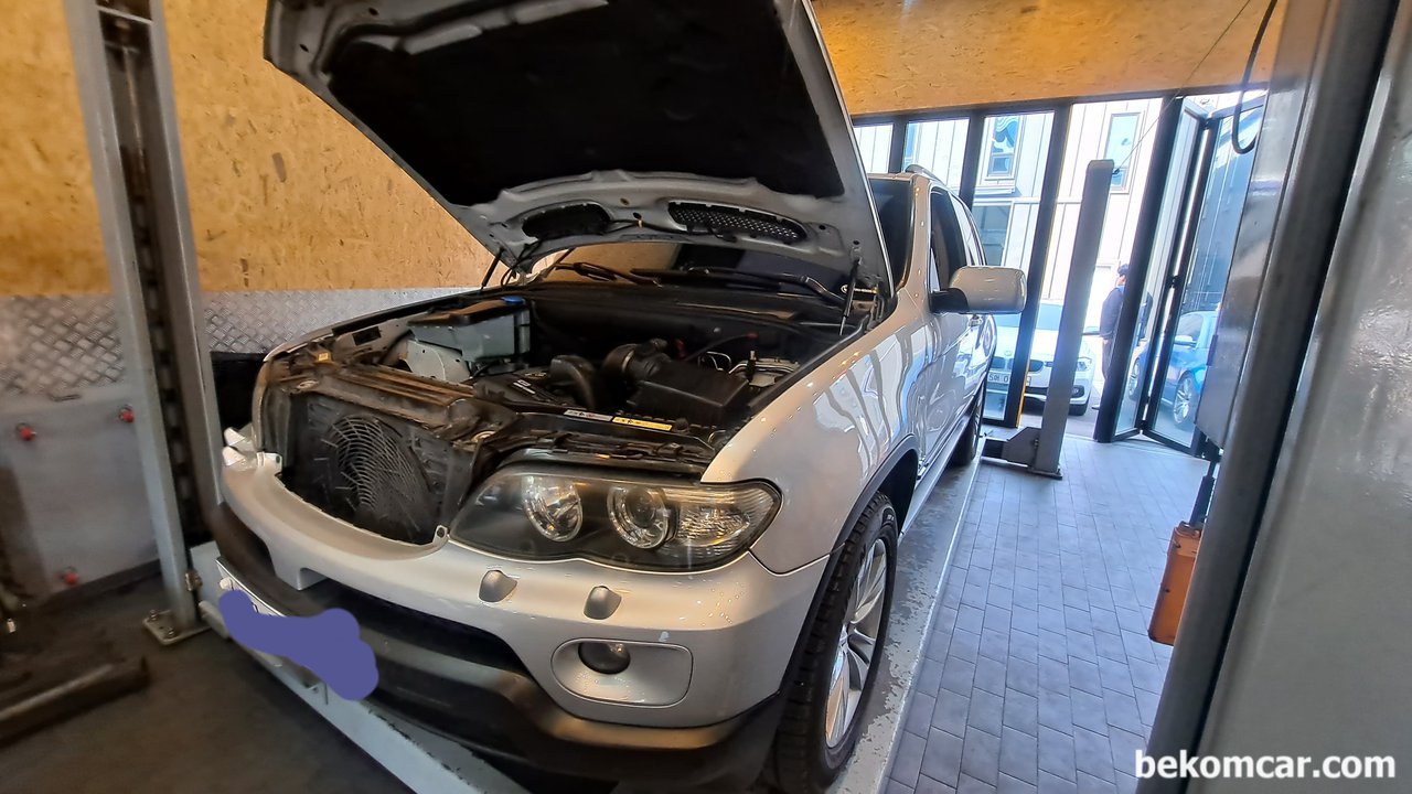 BMW E53 공연비희박 P0171, P0174 & IAC P1500 연막테스팅, BMW E53 공연비희박 P0171 과 P0174 그리고 IAC 벨브 열림고착 고장코드 P1500 이 동시에 진단기에 스캔된다.|베콤카 (bekomcar.com)