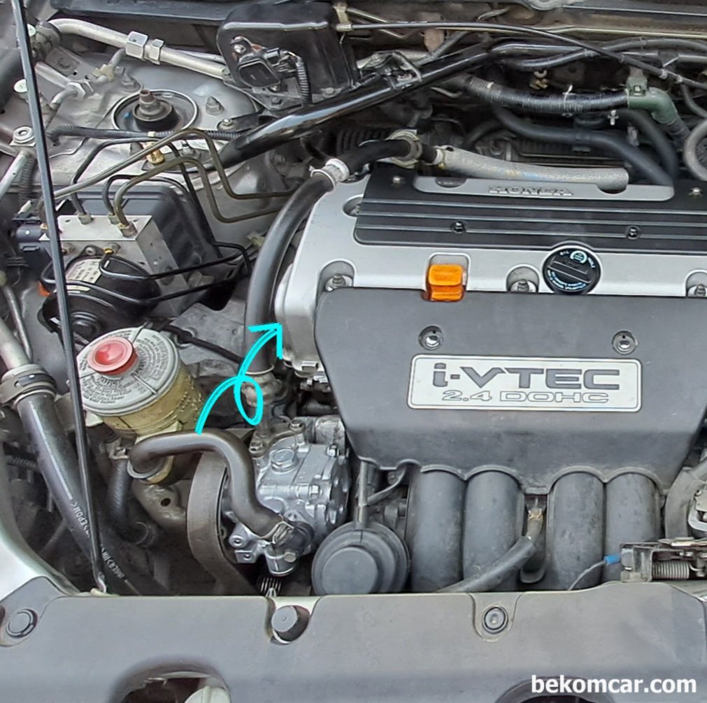 혼다 어코드 CRV등 VTC 엑추에이터 고장 증상, 혼다 K24엔진이다. CRV 어코드 등 여러차종에 사용되는 혼다의 대표적인 4기통 엔진이다. VTC엑추에어터는 흡기쪽 스프로켓에 있다. 물론 차종에 따라서는 엔진트림별로 흡기.배기 다 있는 경우도 있다.|بيكومكار  (bekomcar)